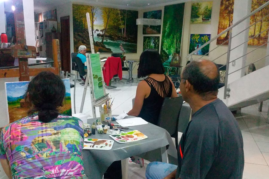 aula-de-pintura-em-tela-para-iniciantes-professor-costerus